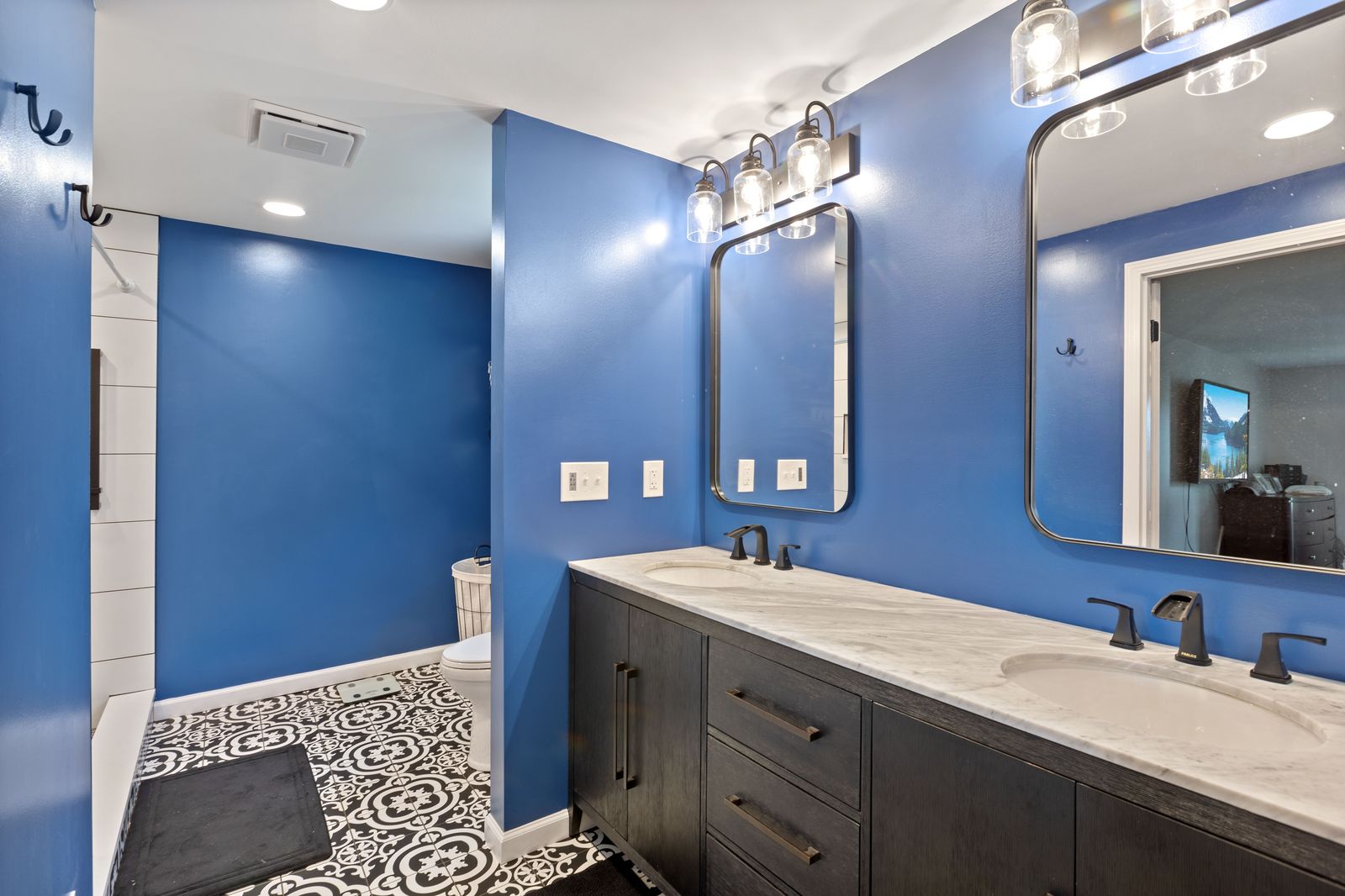 Completed addition renovation in Pittsburgh