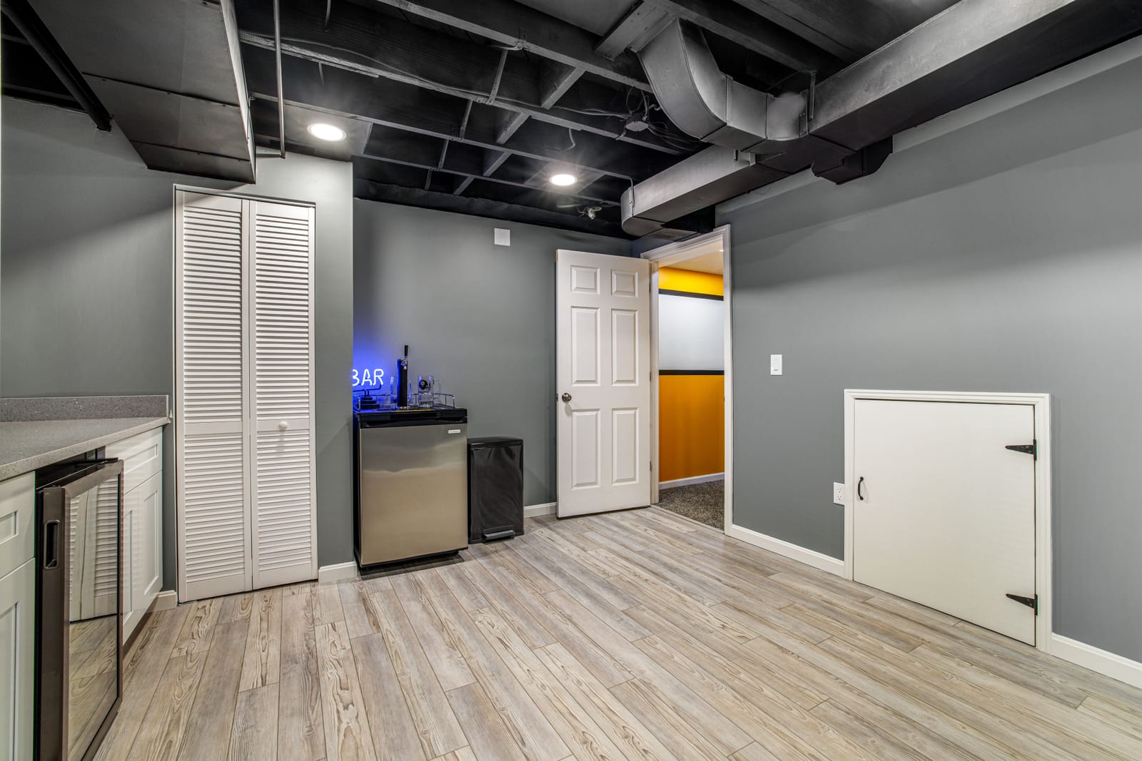 Custom basement installation in Pittsburgh