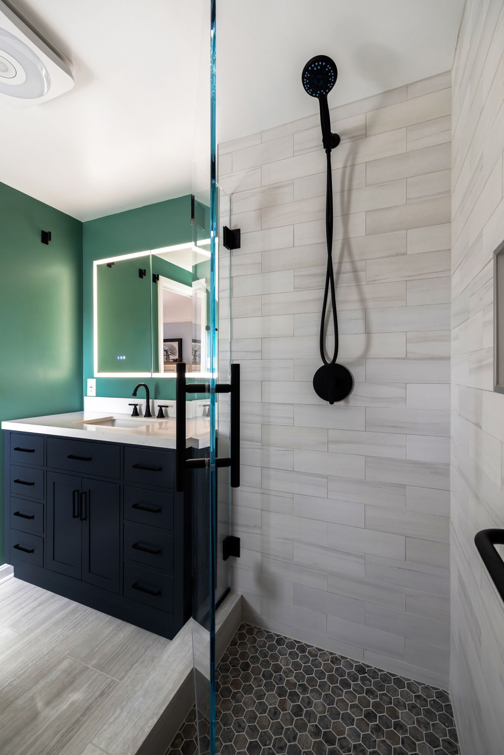 Modern bathroom remodel in Pittsburgh