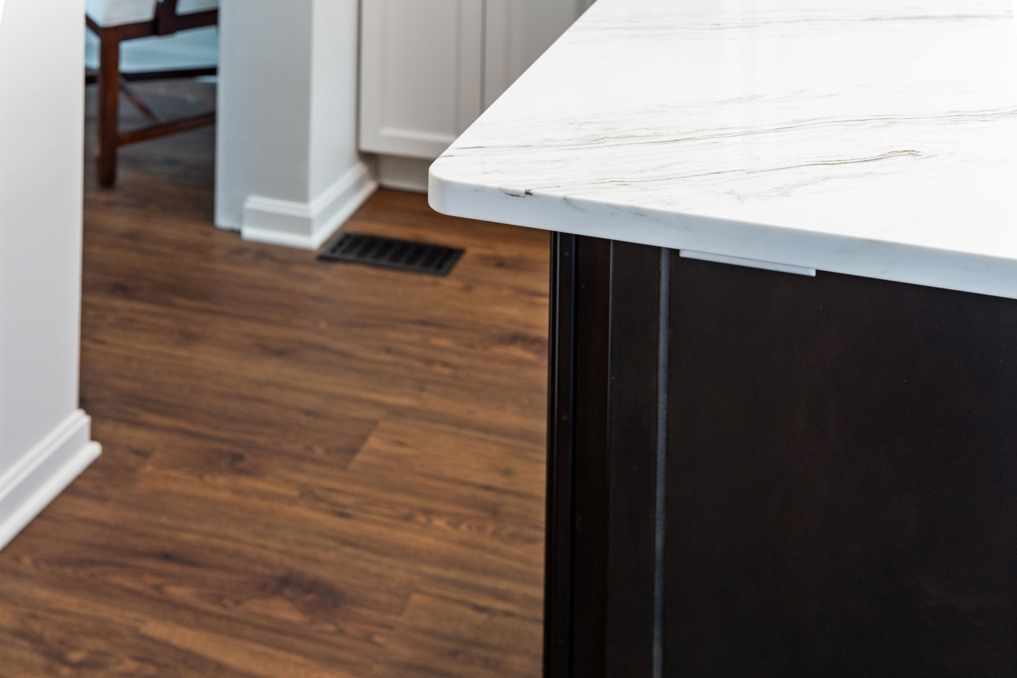 Quartz countertop kitchen island detail