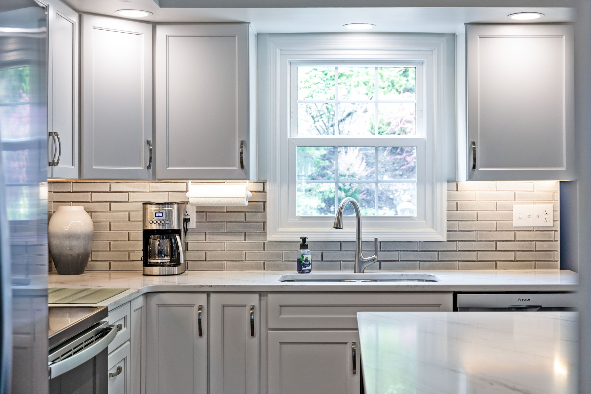 White shaker cabinet hardware installation