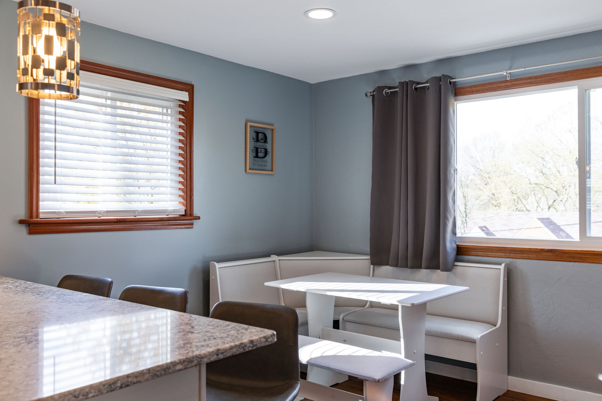 Kitchen island pendant light installation