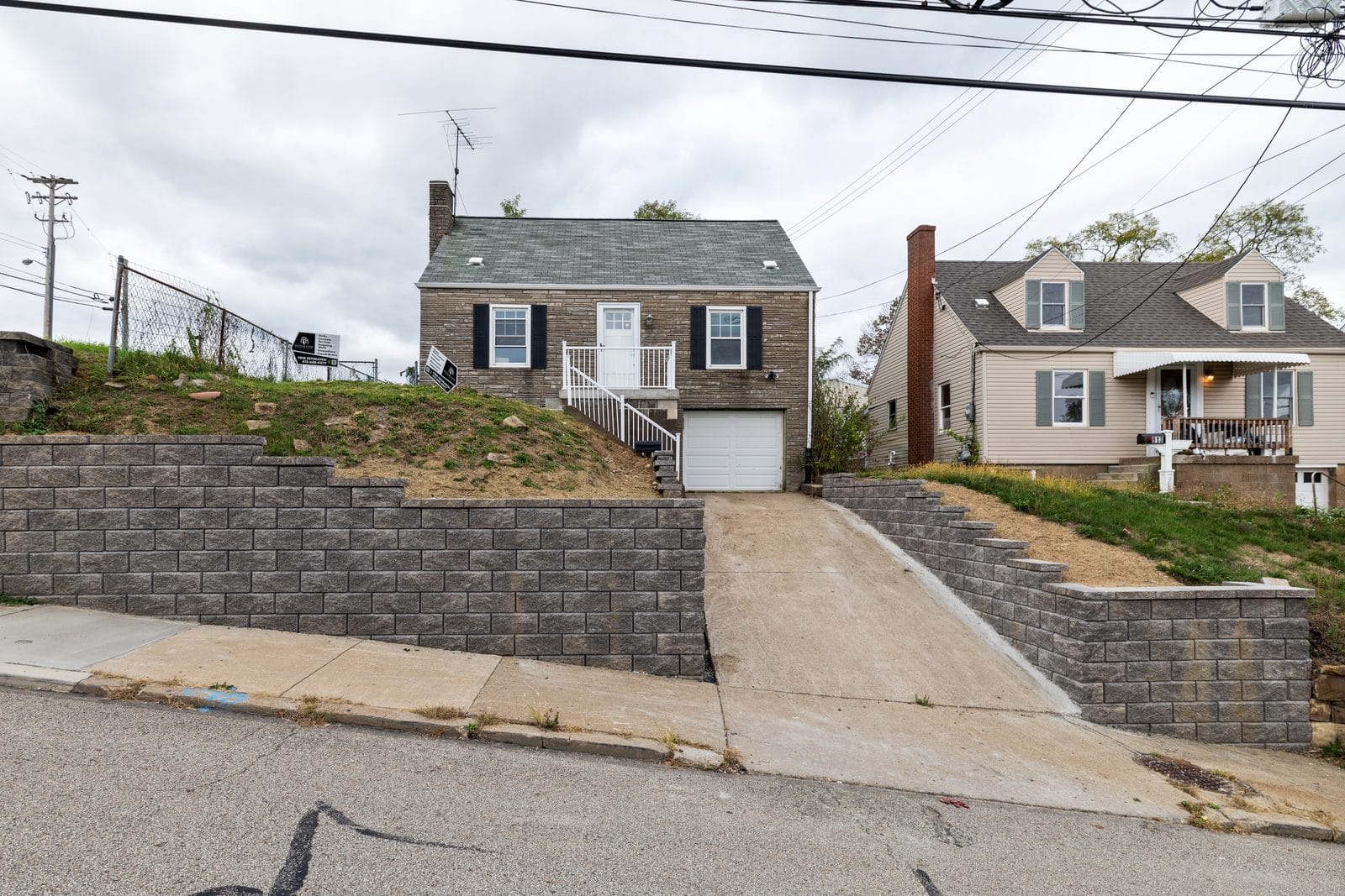 Retaining wall for yard leveling