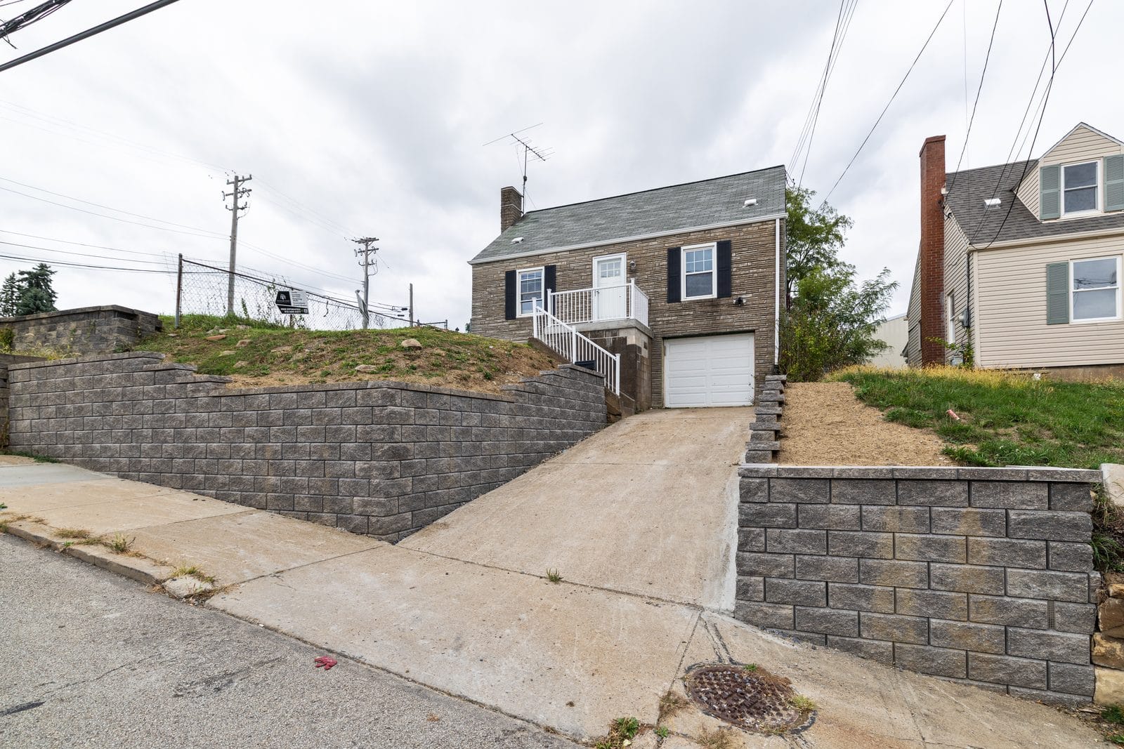 Structural retaining wall in Pittsburgh